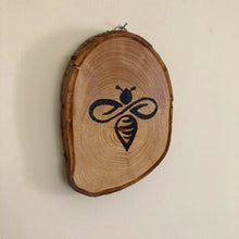 Load image into Gallery viewer, Bee pyrography on wood slice Wood burning art on live edge ideal gift for nature lovers
