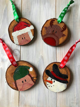 Load image into Gallery viewer, Wood slice Christmas tree decorations
