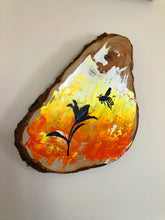 Load image into Gallery viewer, Painted wood slice with Bee and lilly detail
